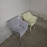 Paire de chaises petits fauteuil Kartell Dr. No Philippe Stark