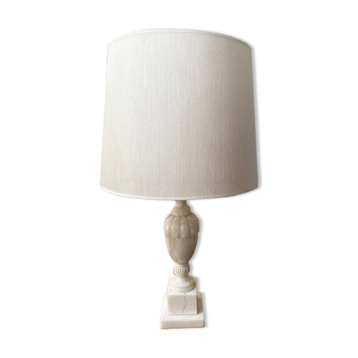 Alabaster lamp