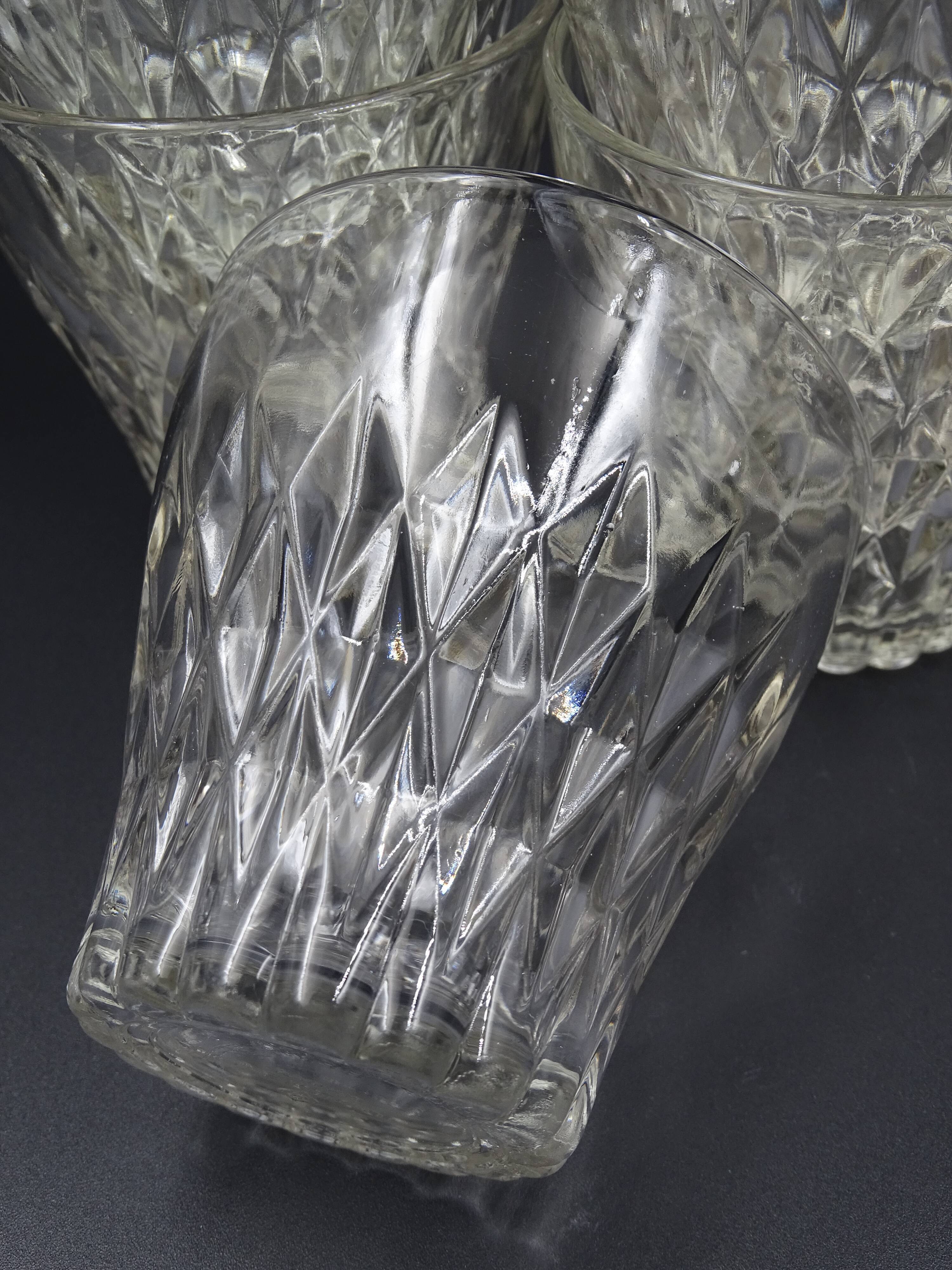 Set of 7 vintage Vereco glasses with diamond tips - around 1960