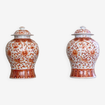2 vases chinois en porcelaine blanc et rouge/ 19ème siècle