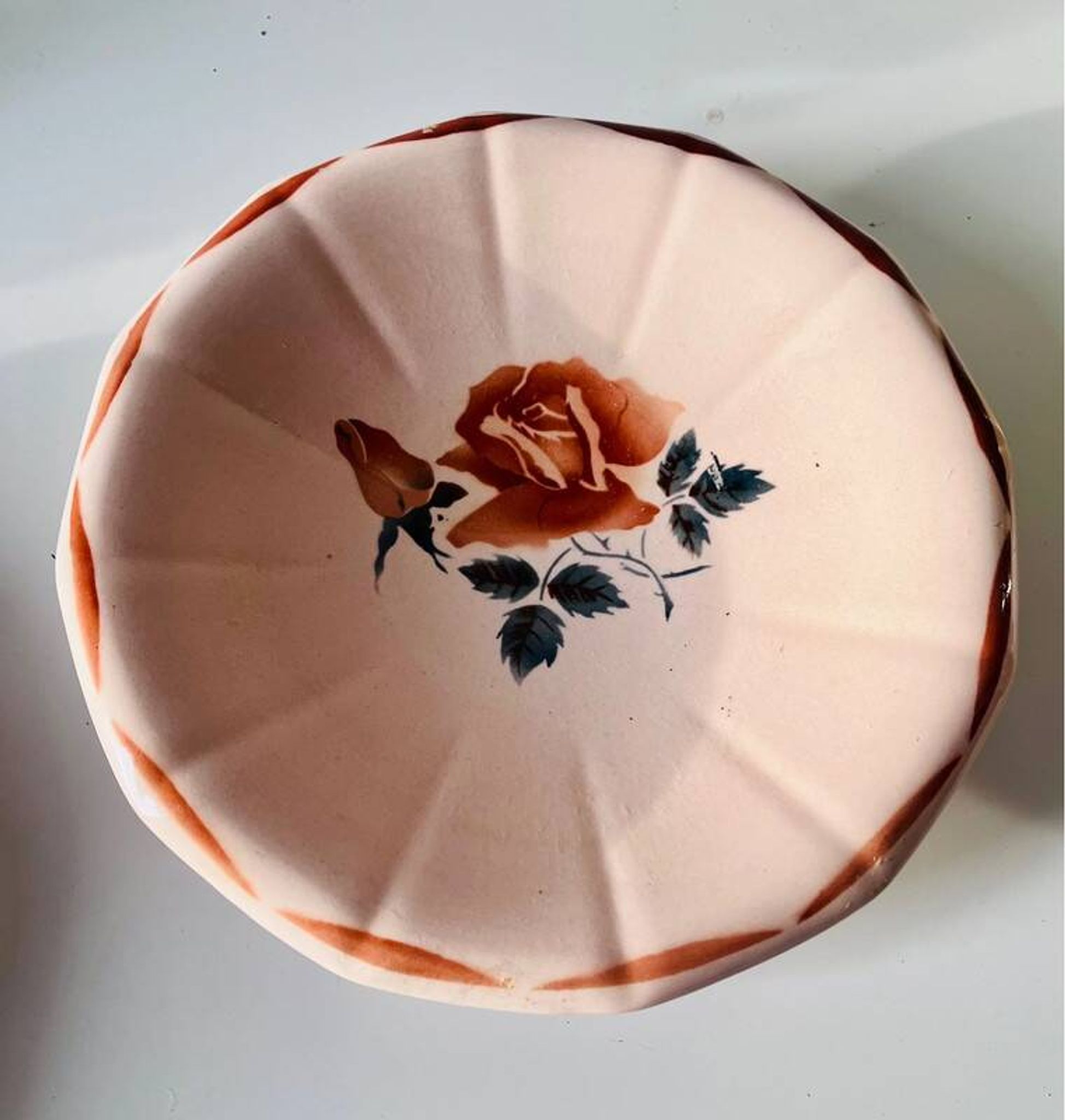 Antique Digoin Sarreguemines Frégate model dish with pink floral decoration