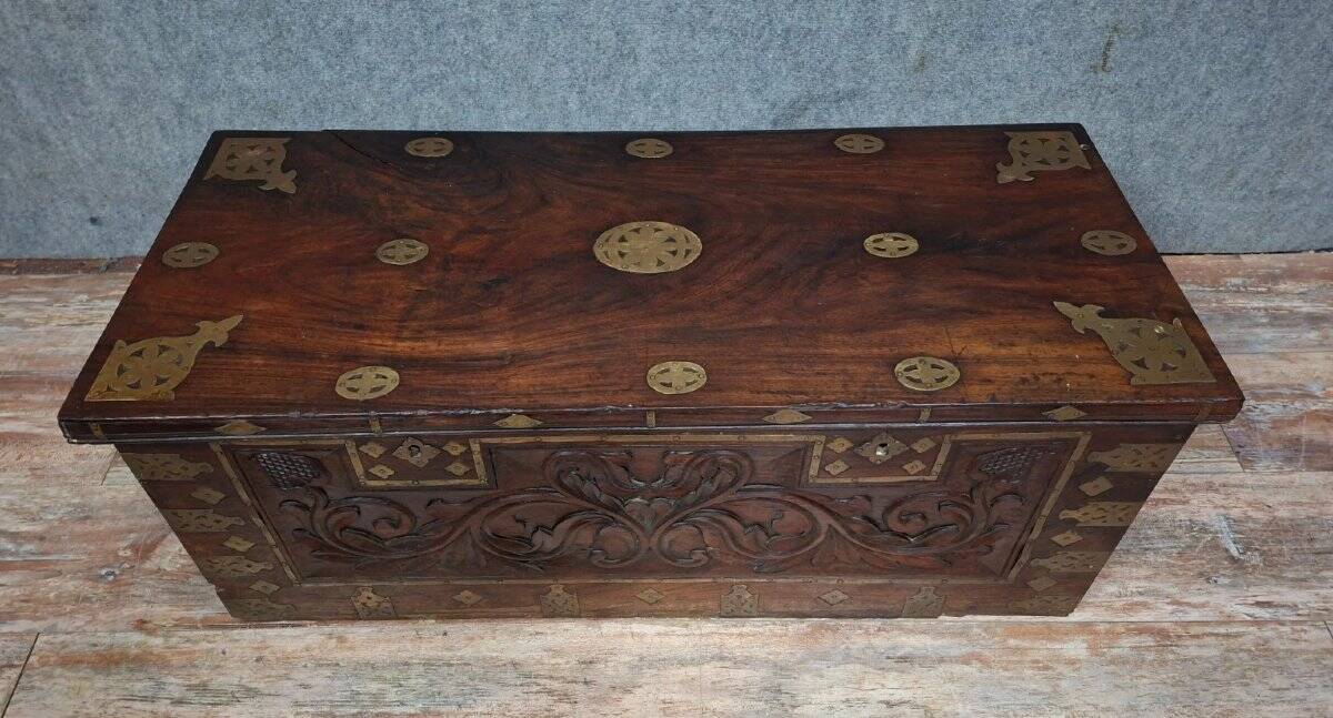 Antique carved wooden chest with gilded brass – Orient / 19th century