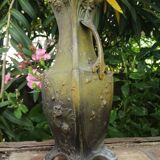 Vase en régule signé Auguste Moreau