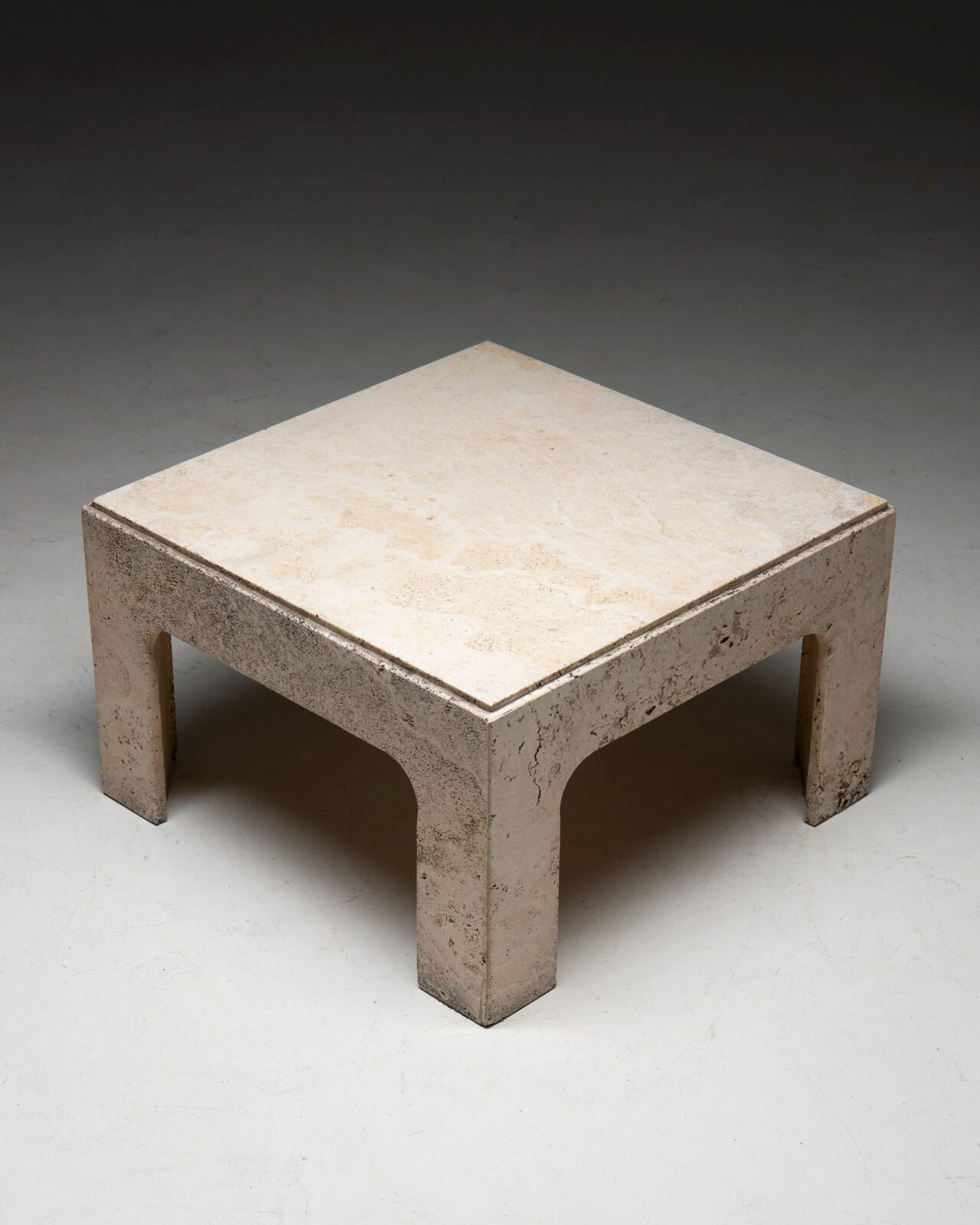 Square coffee table in travertine 1980