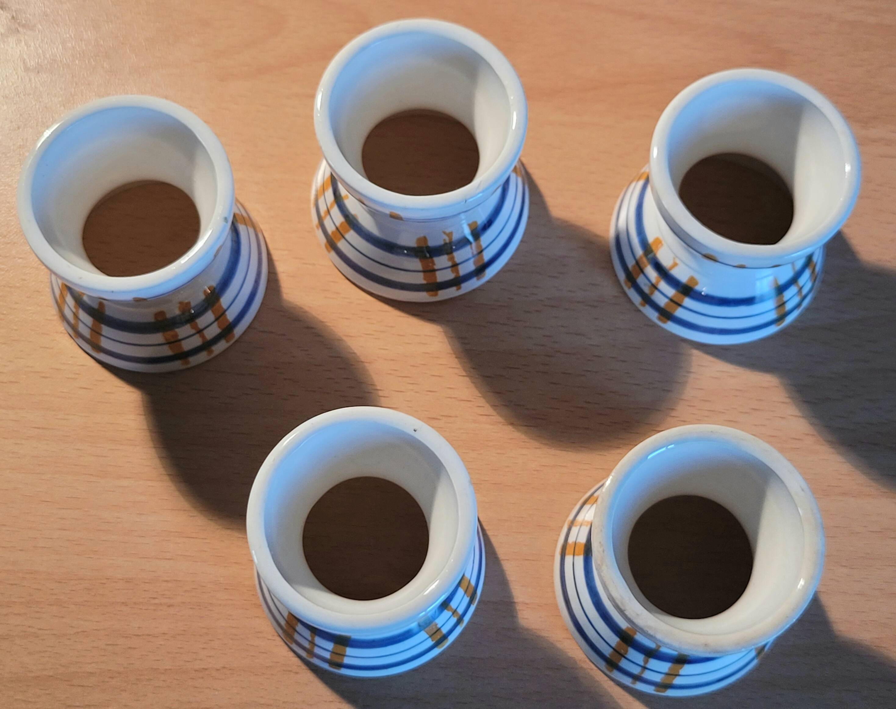 5 devil's egg cups in earthenware, Poitou model from Sarreguemines.