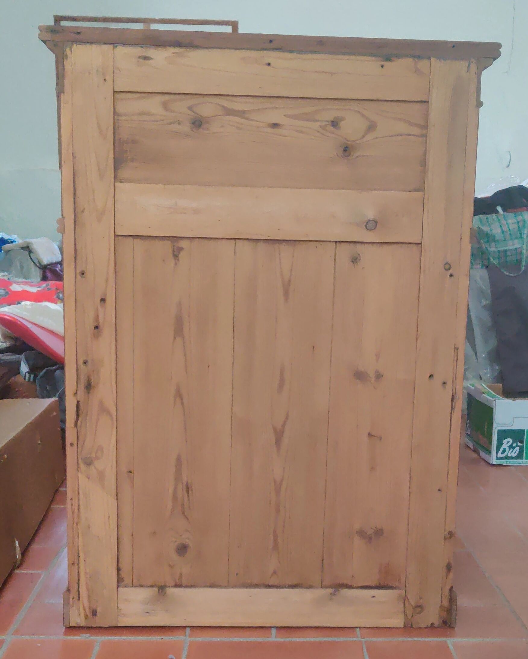 Mahogany toilet furniture