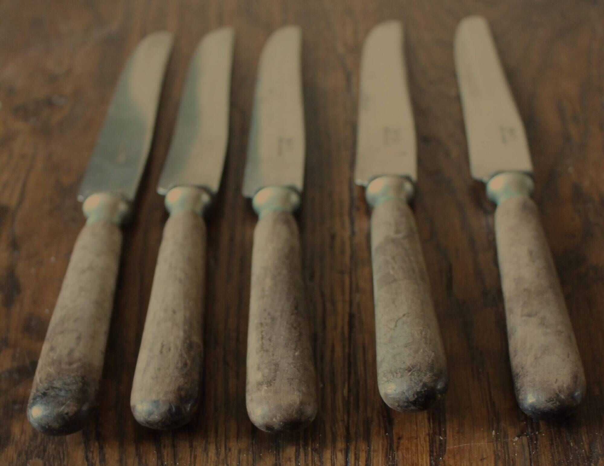Set of 5 antique knives with wooden handles