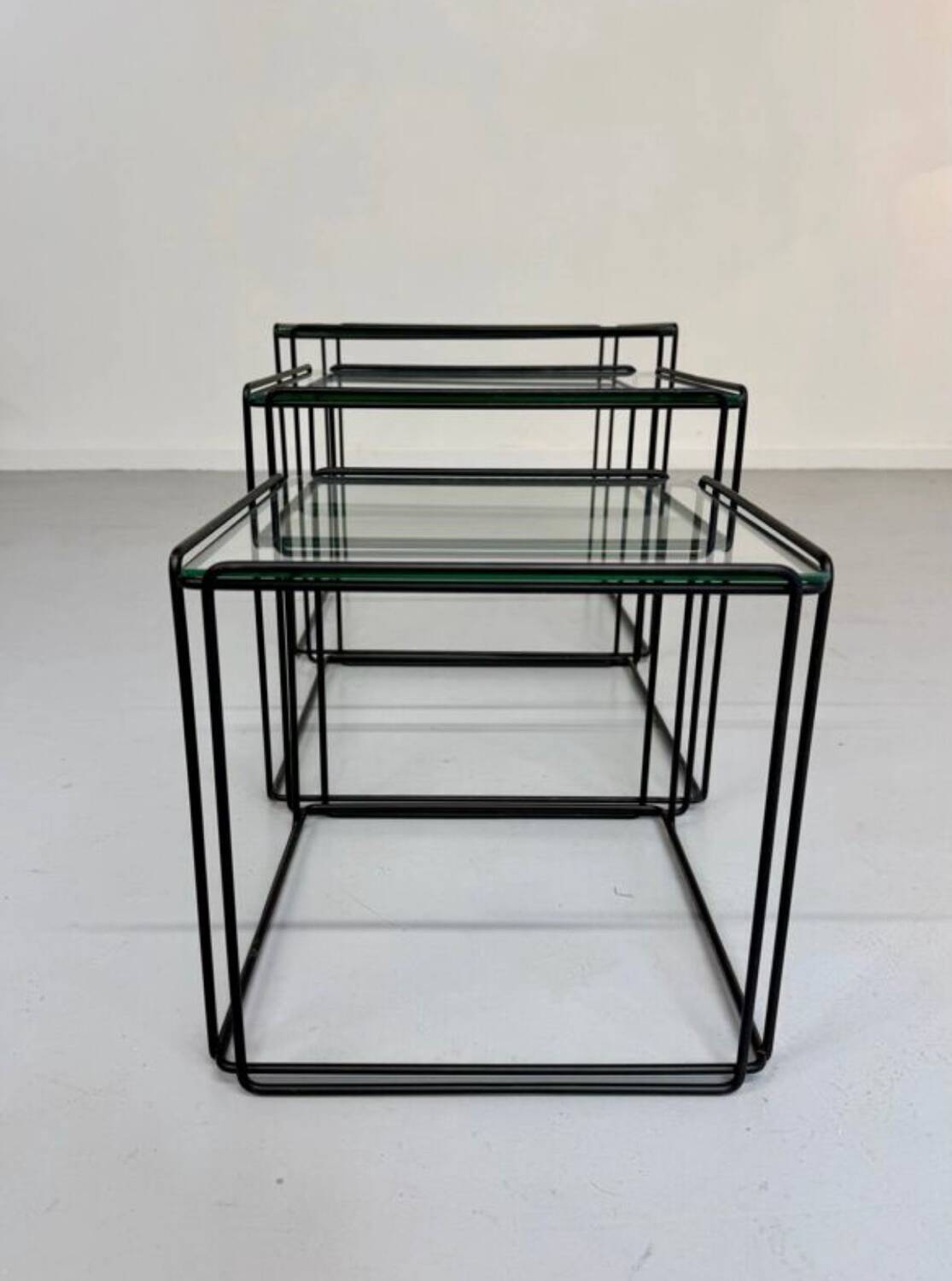 Lot of 3 vintage 1970s design nesting coffee tables by Max Sauze.