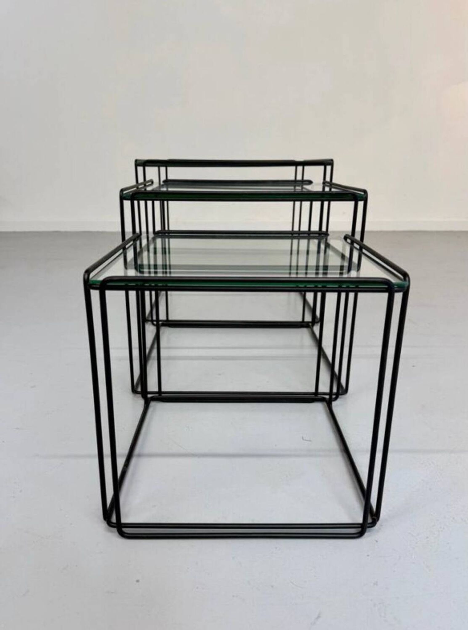Lot of 3 vintage 1970s design nesting coffee tables by Max Sauze.