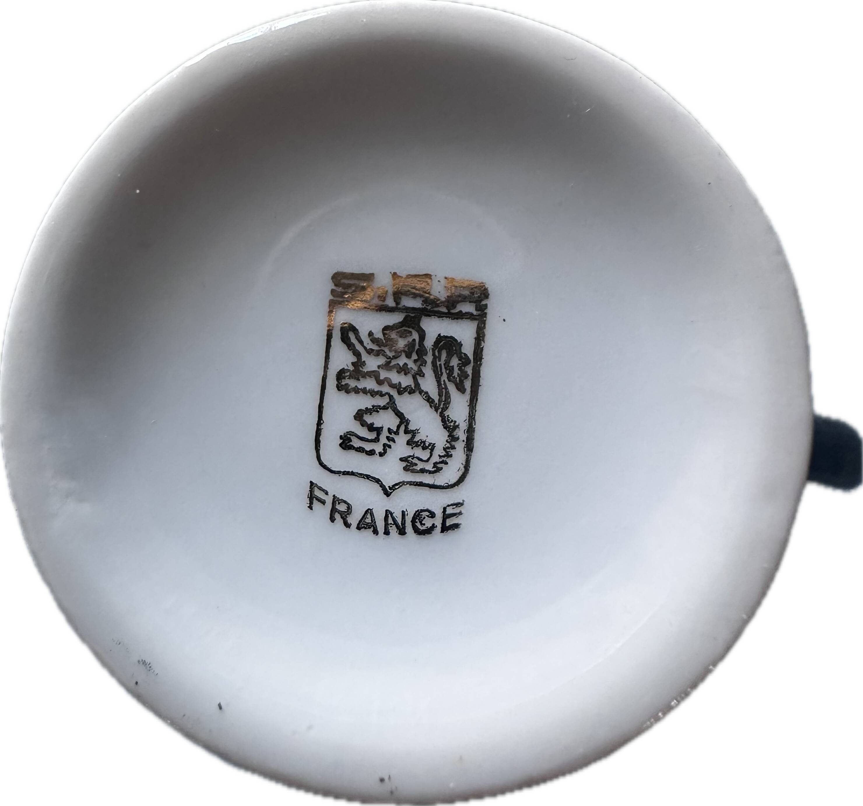 Lot de 4 tasses et soucoupes anciennes, décor Arlequin