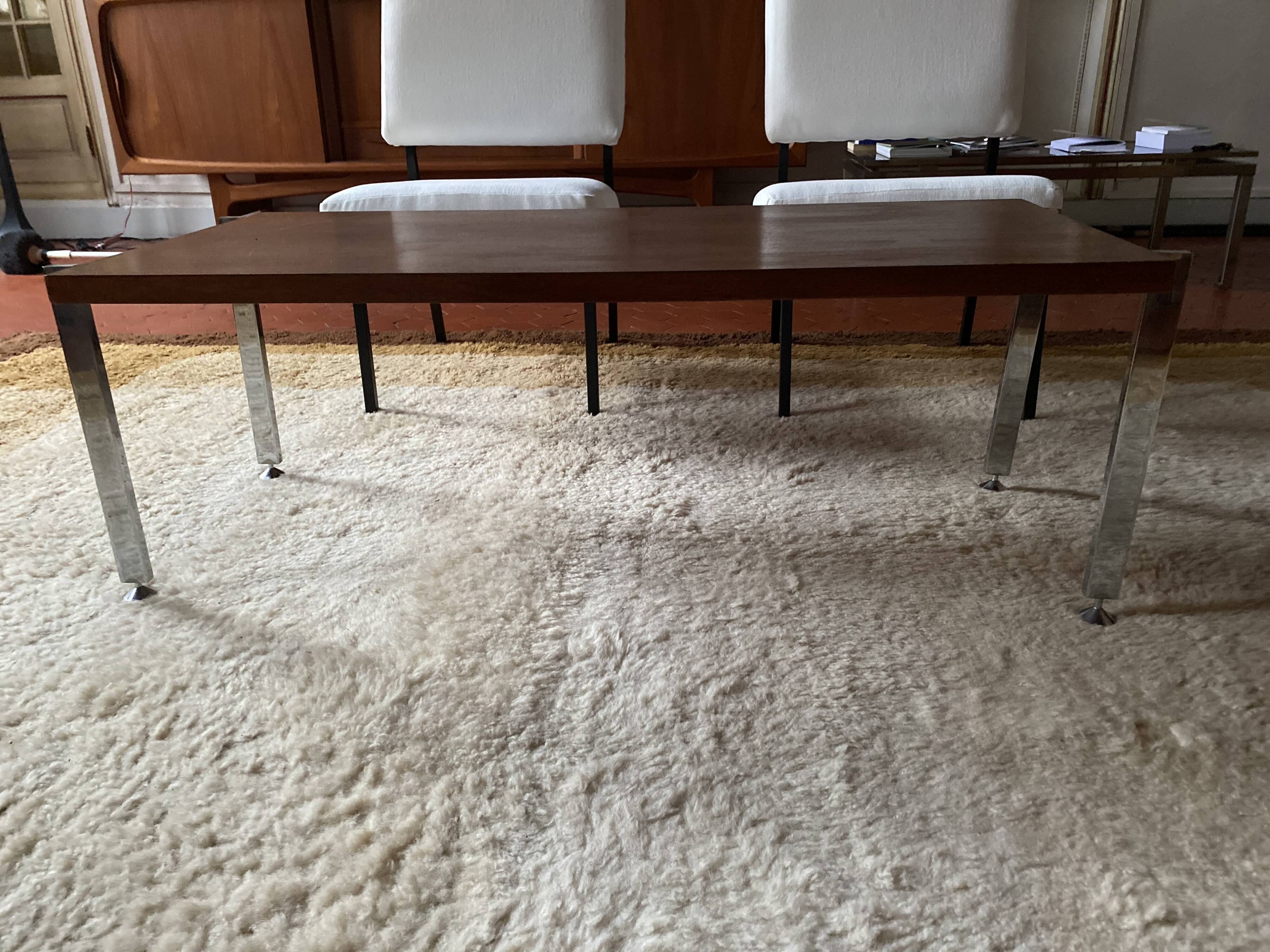 Designer coffee table in chrome metal and teak 1970