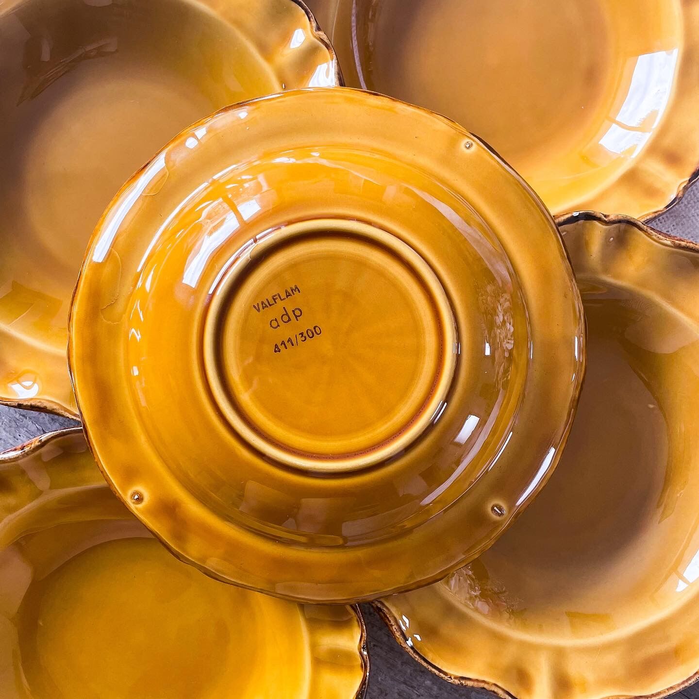 5 hollow plates Faience ADP