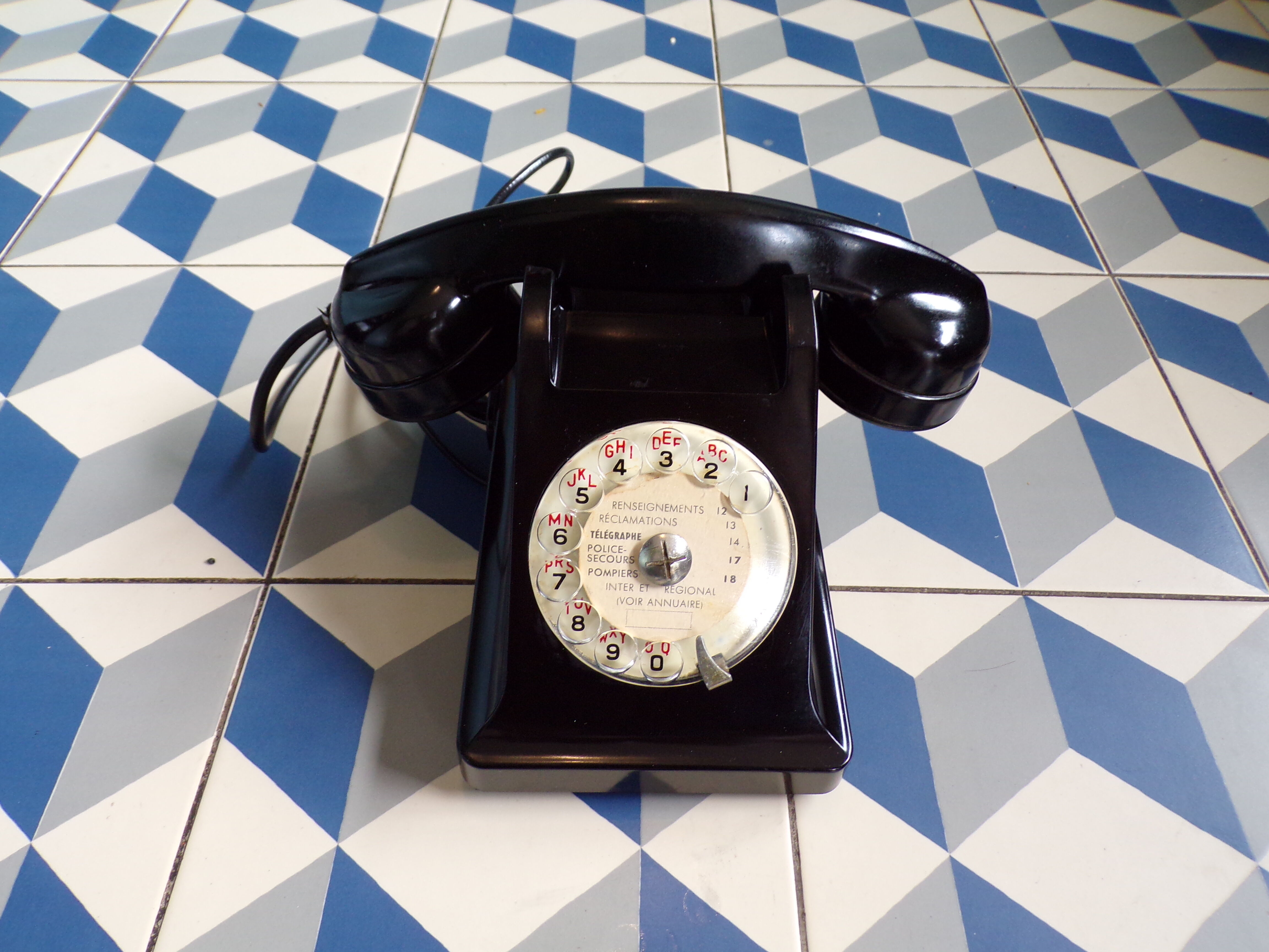 Vintage Bakelite dial phone