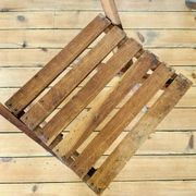 Deux chaises pliantes en bois vintage, vers 1960