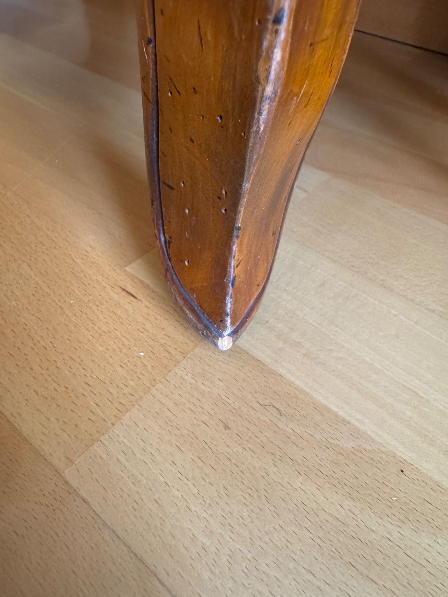 Secretary with drop-down front, signed Jean Laick, master cabinetmaker, cherry wood.
