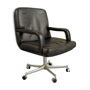 Fauteuil en cuir mobilier