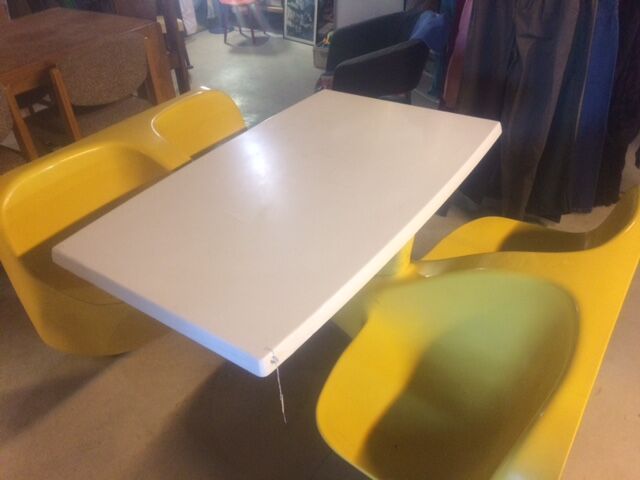 Table Unibloc 4 de Roger Landault
