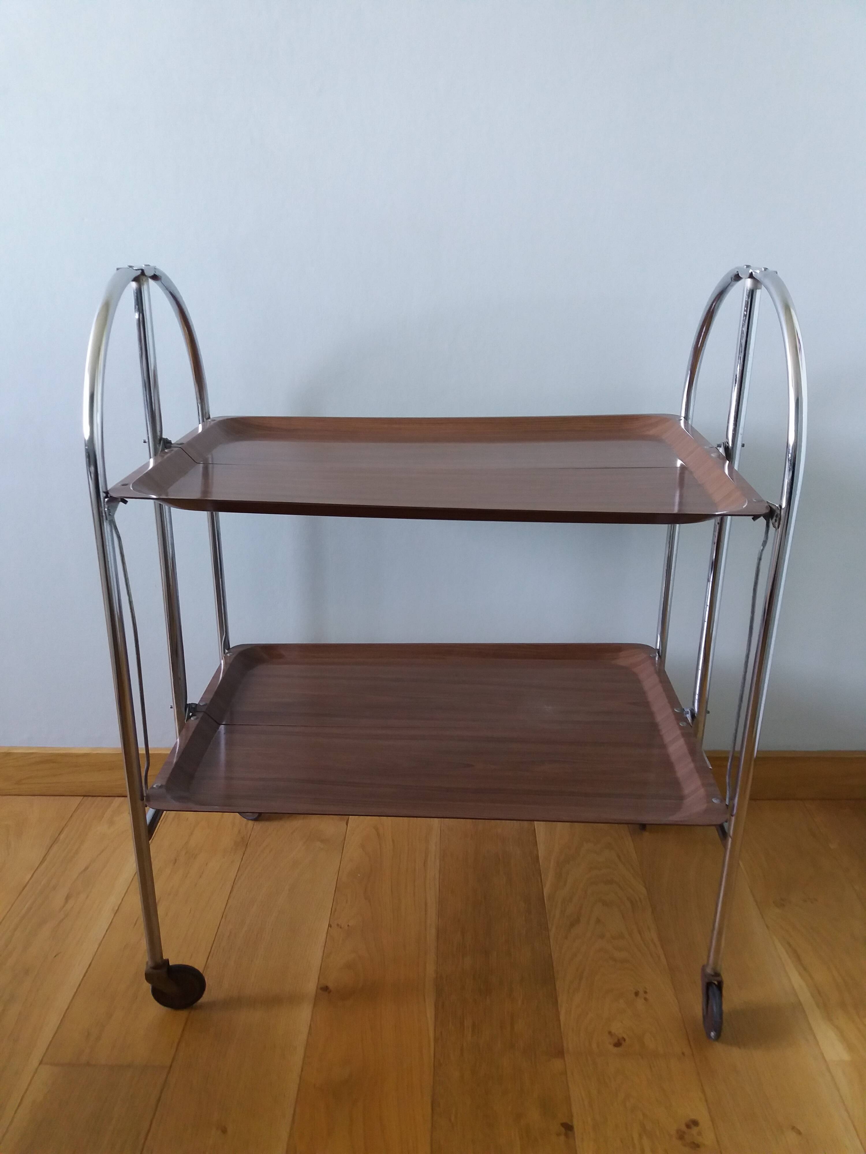 Folding trolley on wheels