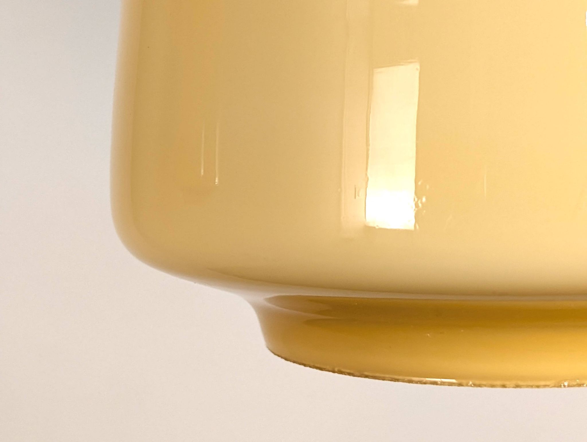 Paire de suspensions opaline
