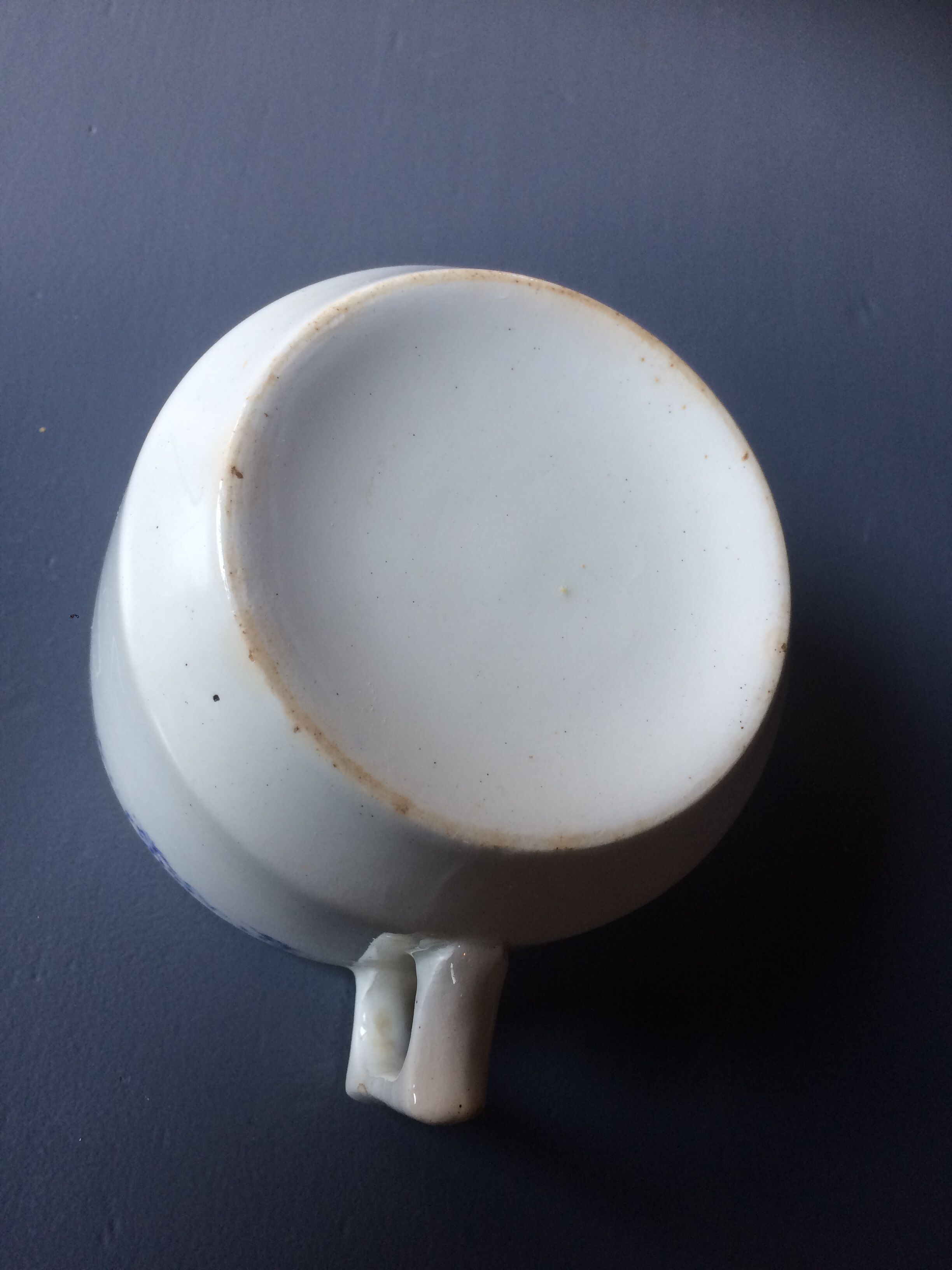 6 old bowls with old ceramic bowls