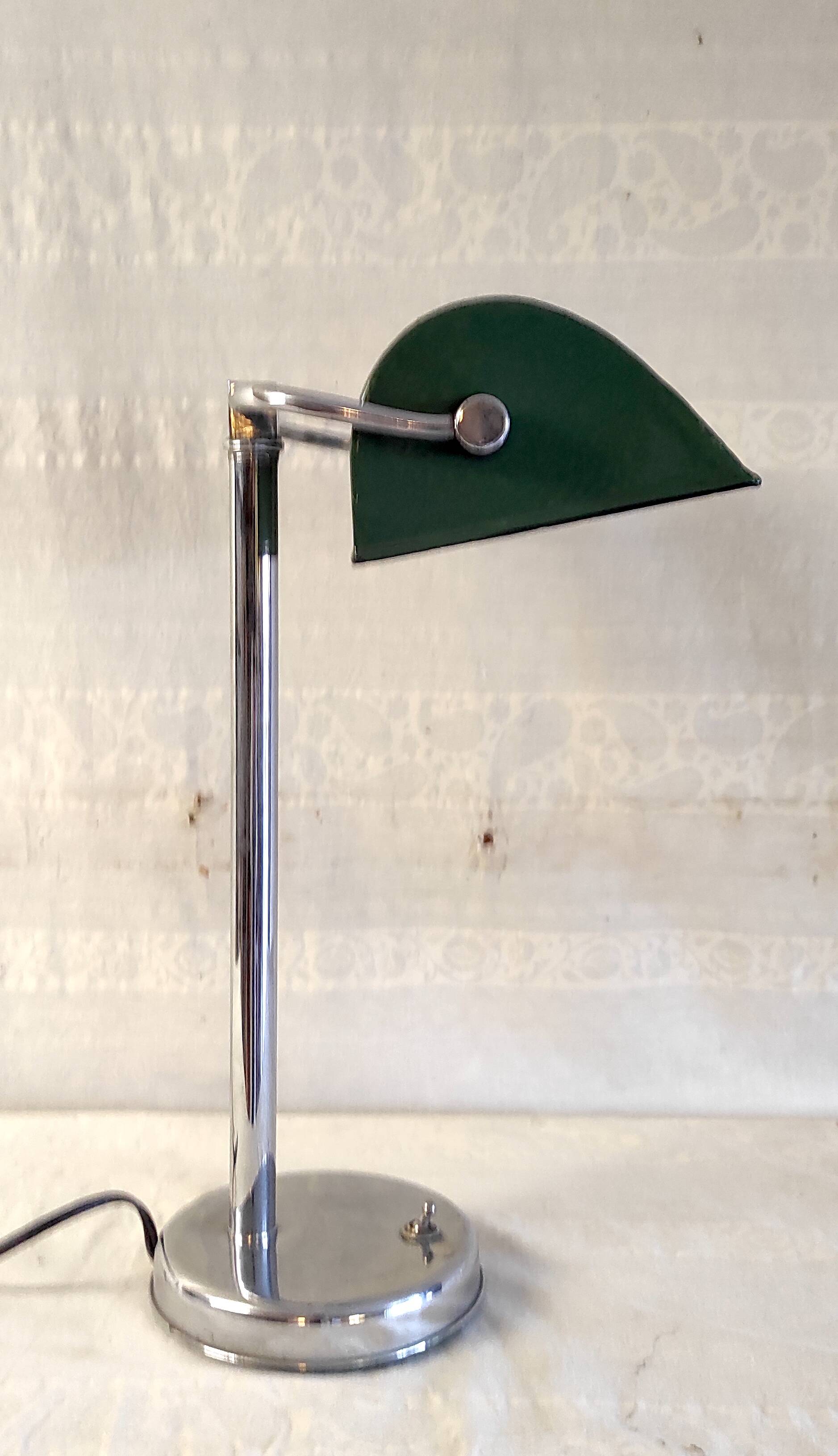 Art Deco table lamp in chrome metal - 1940s/50s