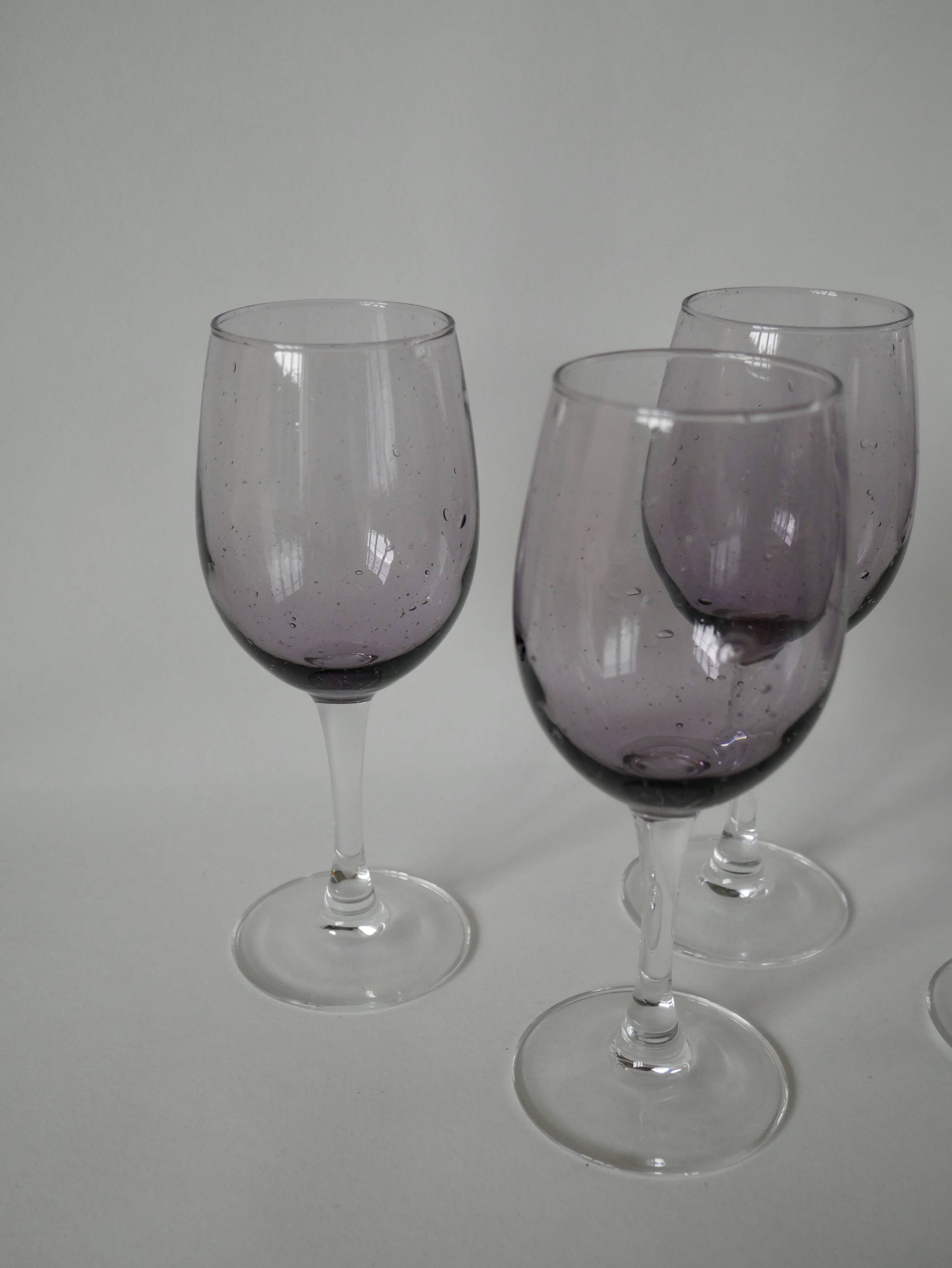 Set of 5 70s purple bubbled glass wine glasses