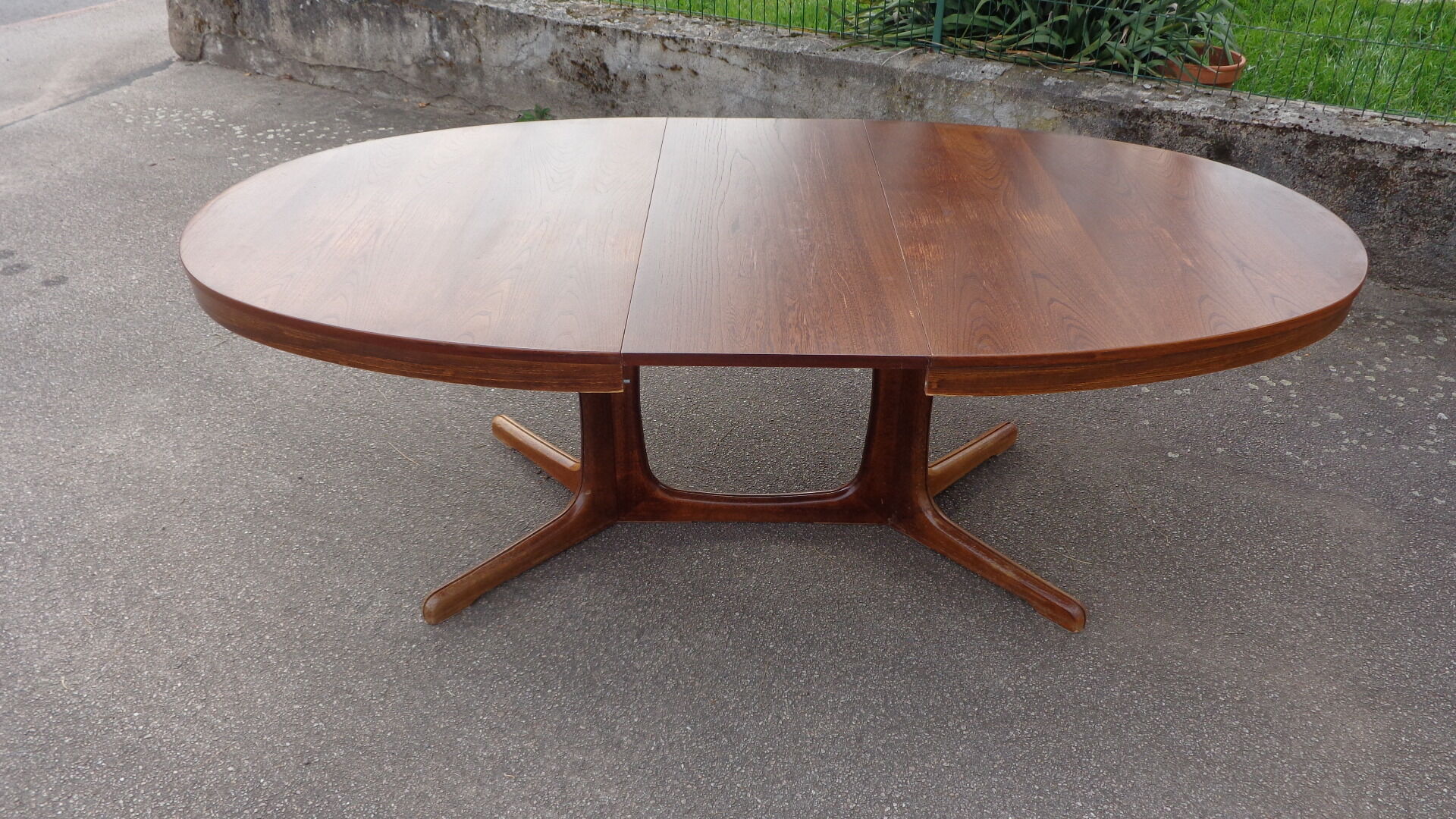 Baumann table with extensions