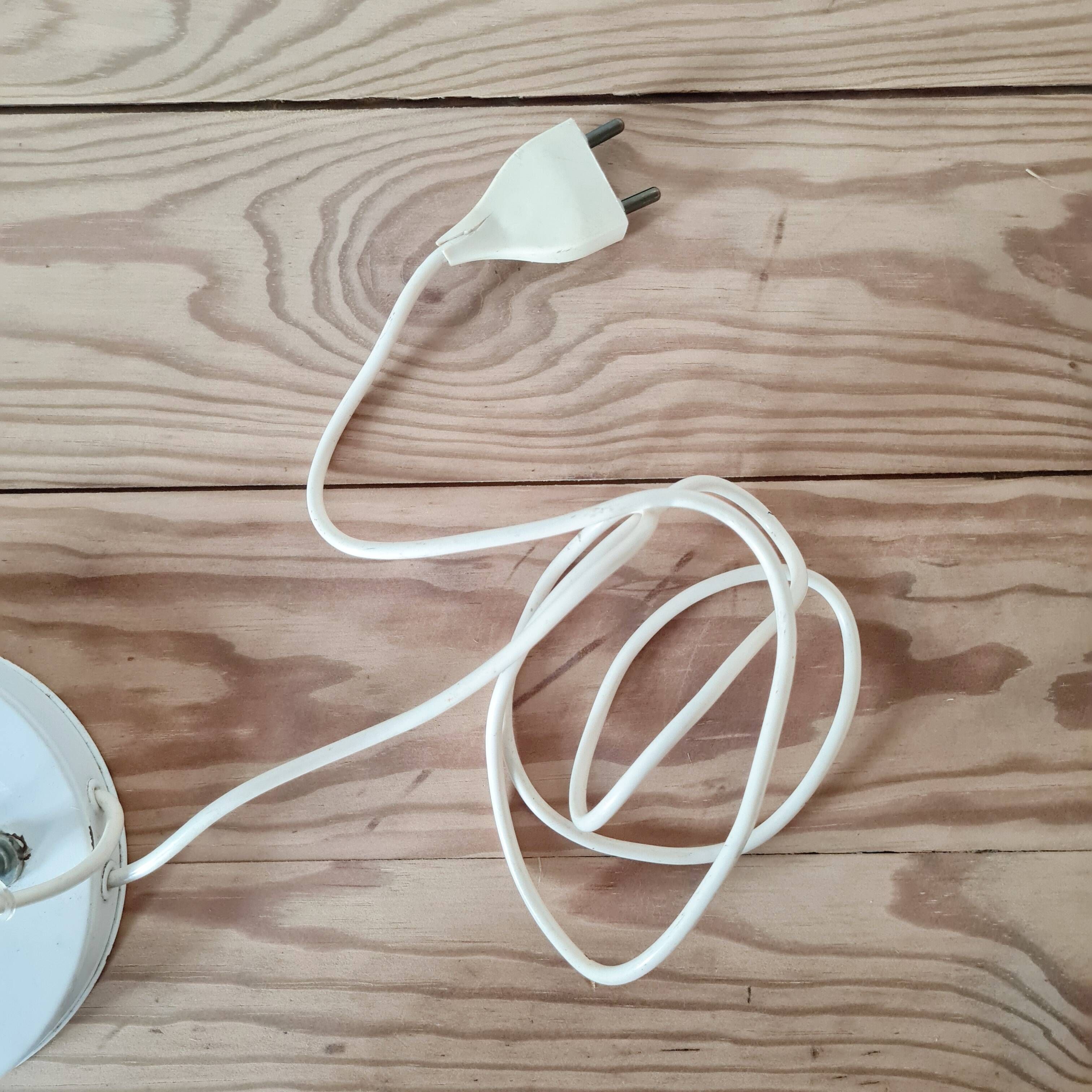 Small vintage Space Age desk lamp in white metal, 1970s design.