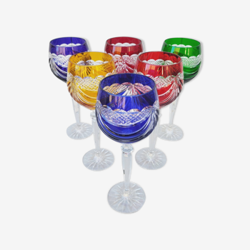 Six verres à vin cristal taillé colorés vintage