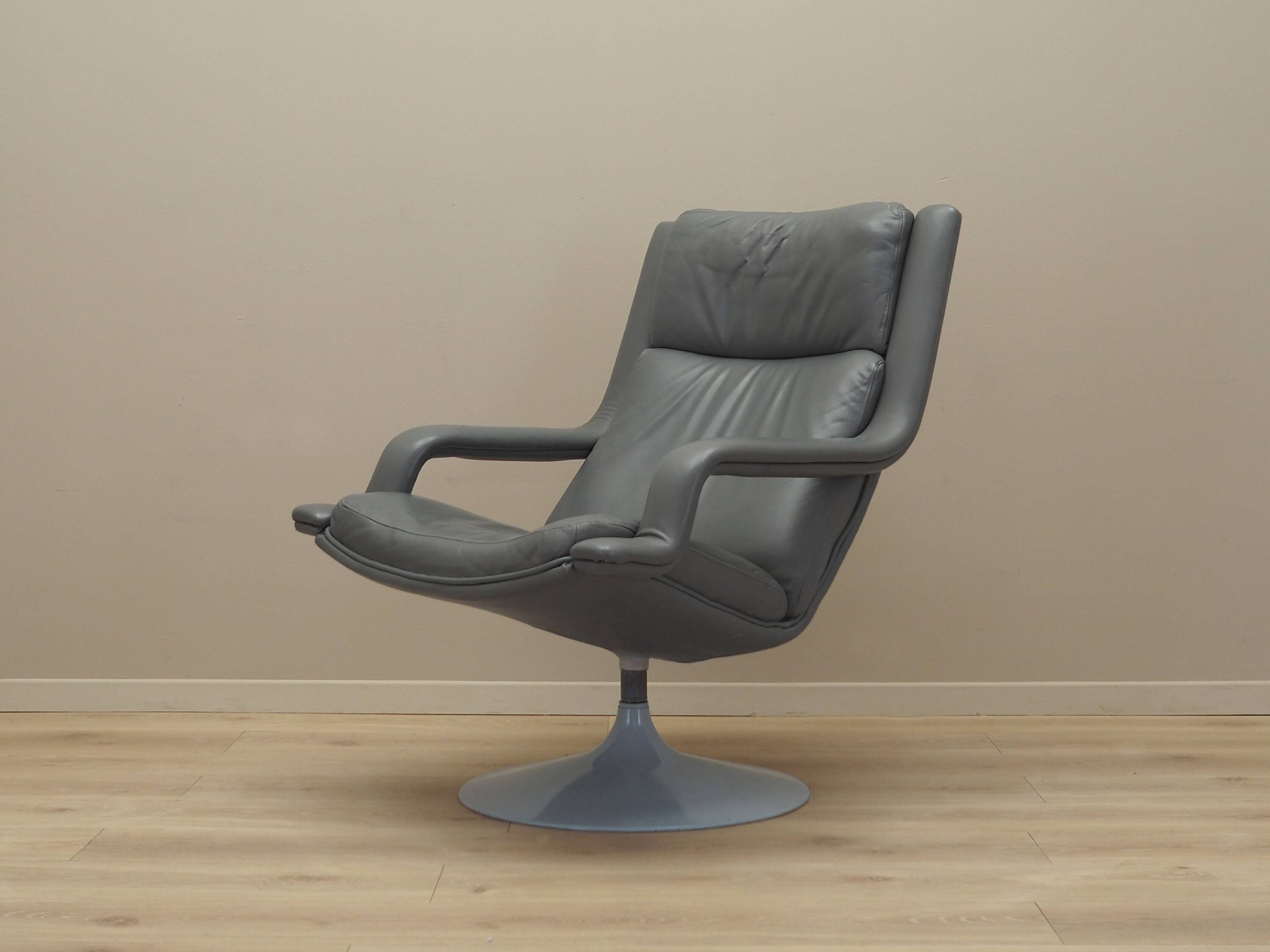 Fauteuil pivotant en cuir gris, design danois, années 1960, designer : Geoffrey Harcourt, éditeur : Artif