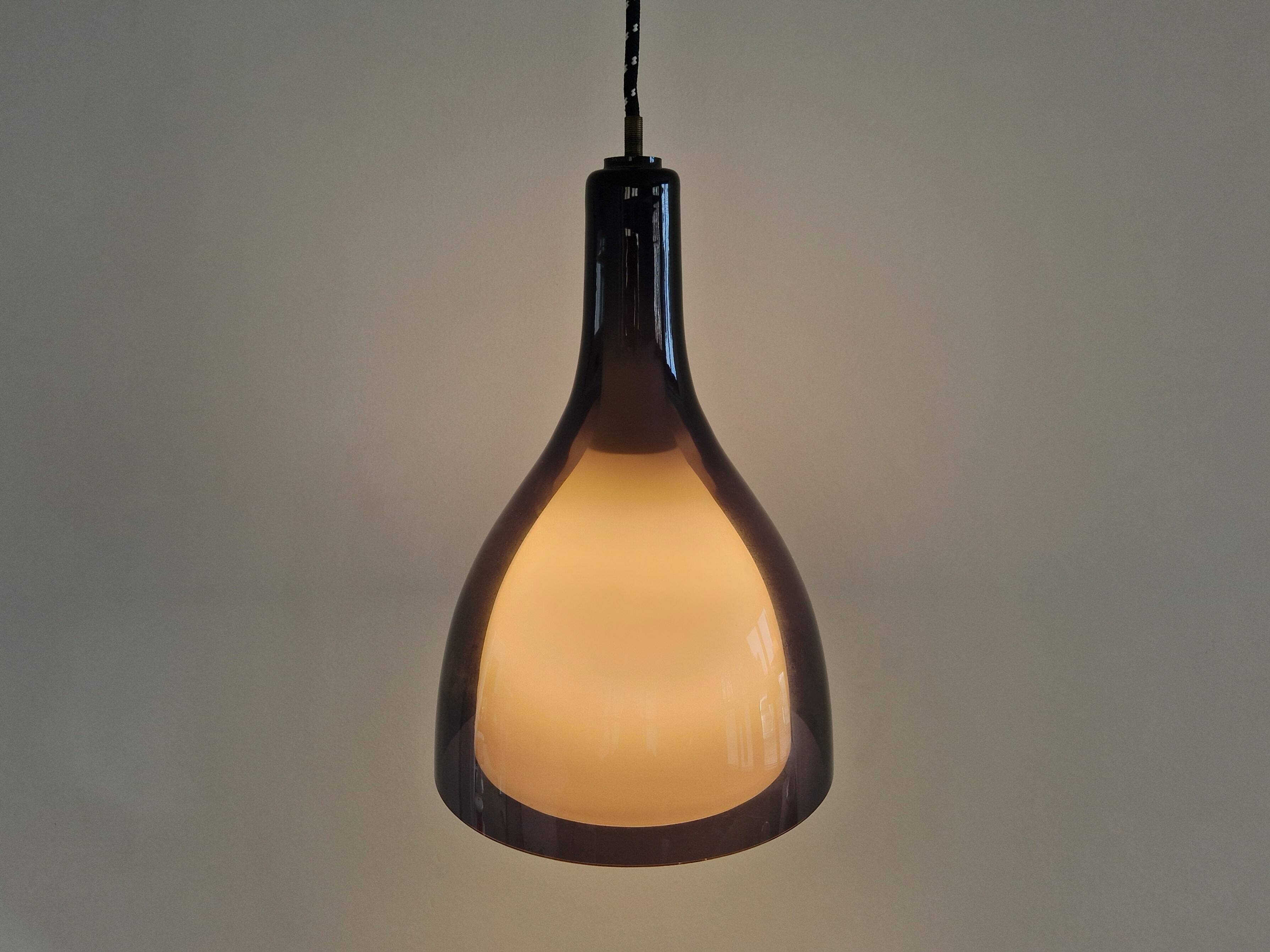 Set of 2 purple and white glass pendant lamps, 1960's / 1970's