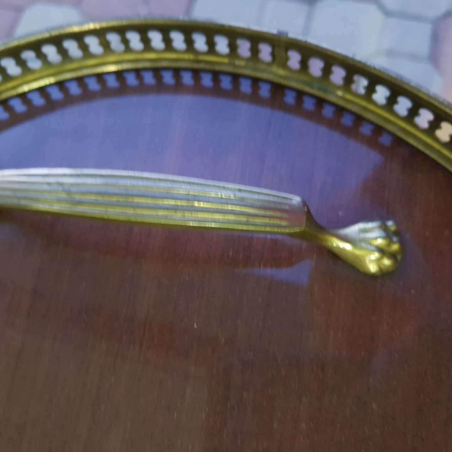 Classic serving table