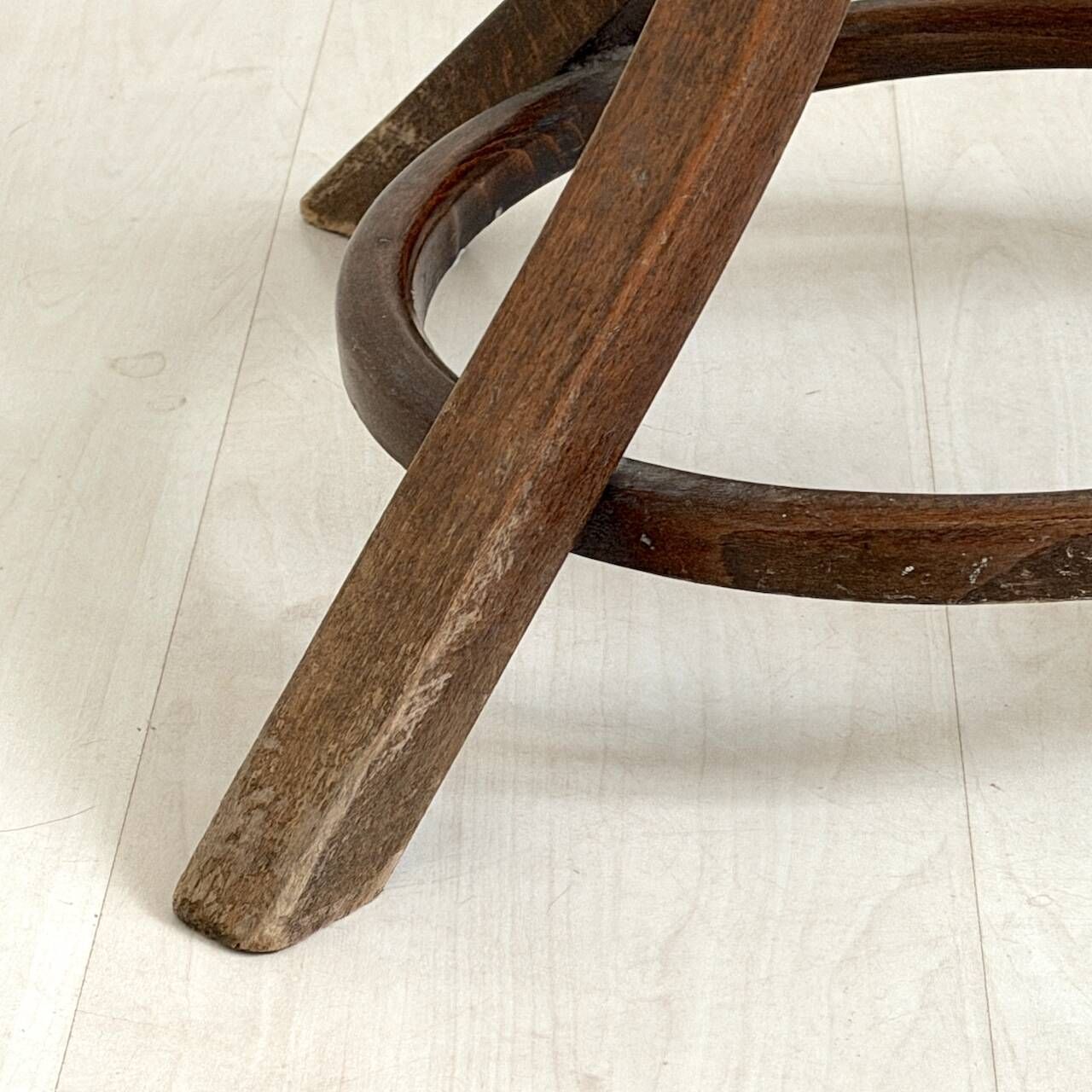 Vintage style Baumann parrot coat rack