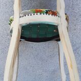 Duo of chairs medallions