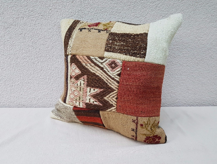 Handmade Turkish Kilim Pillow (40 x 40 Cm)
