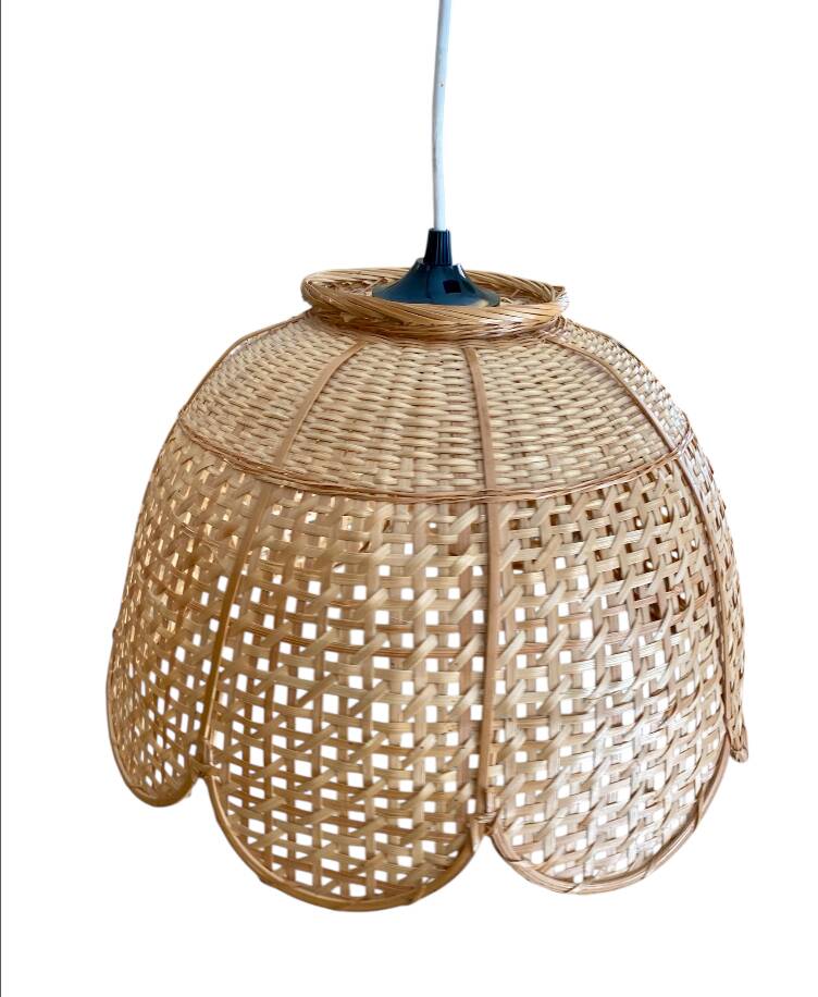 Rattan pendant light