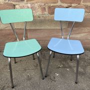 2 chaises en formica dépareillées mid century vintage 1960