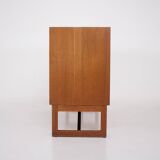 Børge Mogensen, sideboard with sliding doors