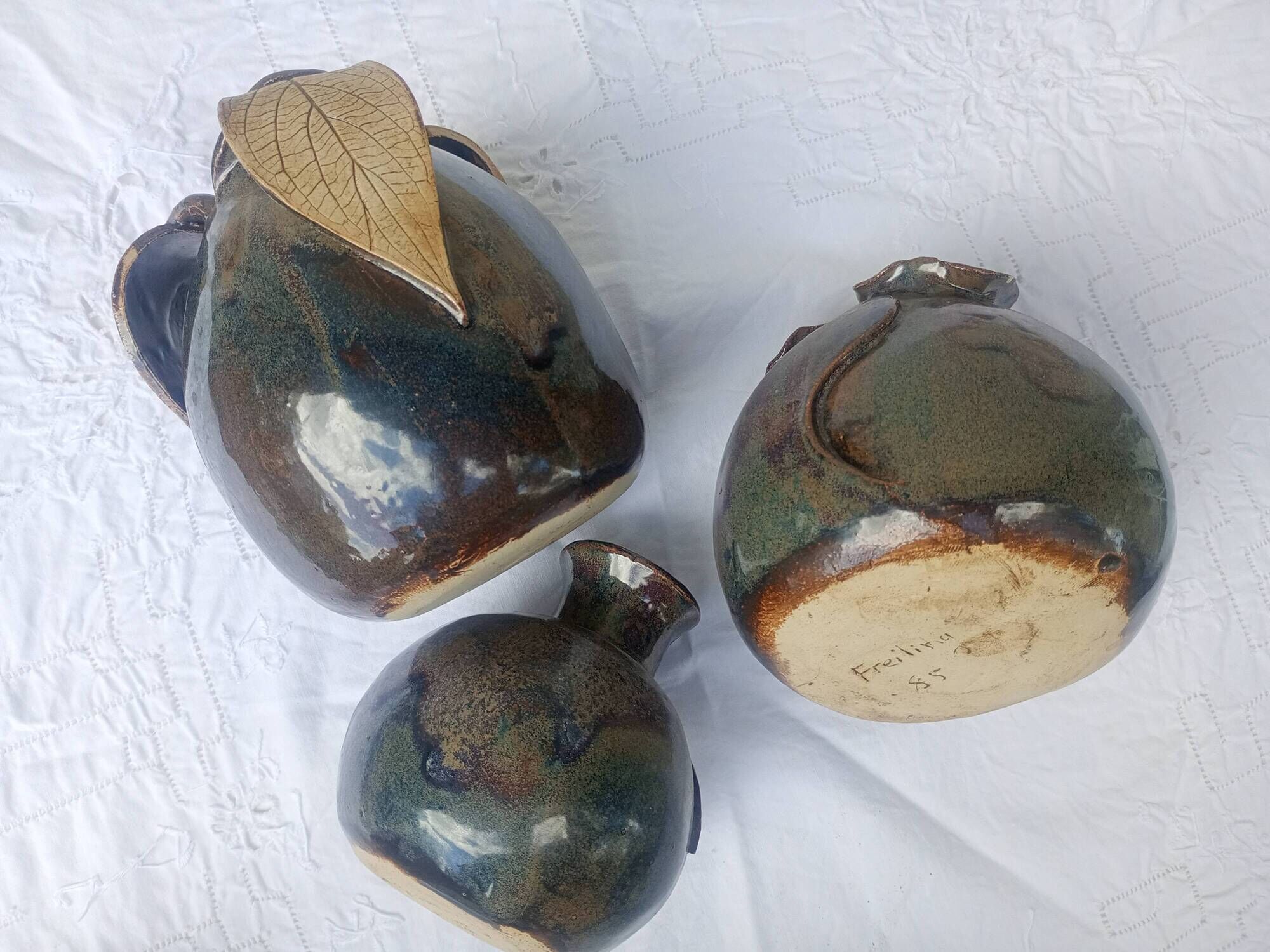 Atelier Freiling 3x round vase for small bouquet in stoneware Autumn ambiance