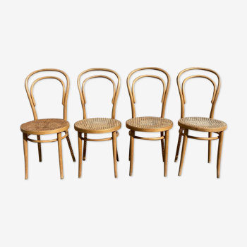 Quatre chaise de bistrot Thonet n°14 en bois courbé
