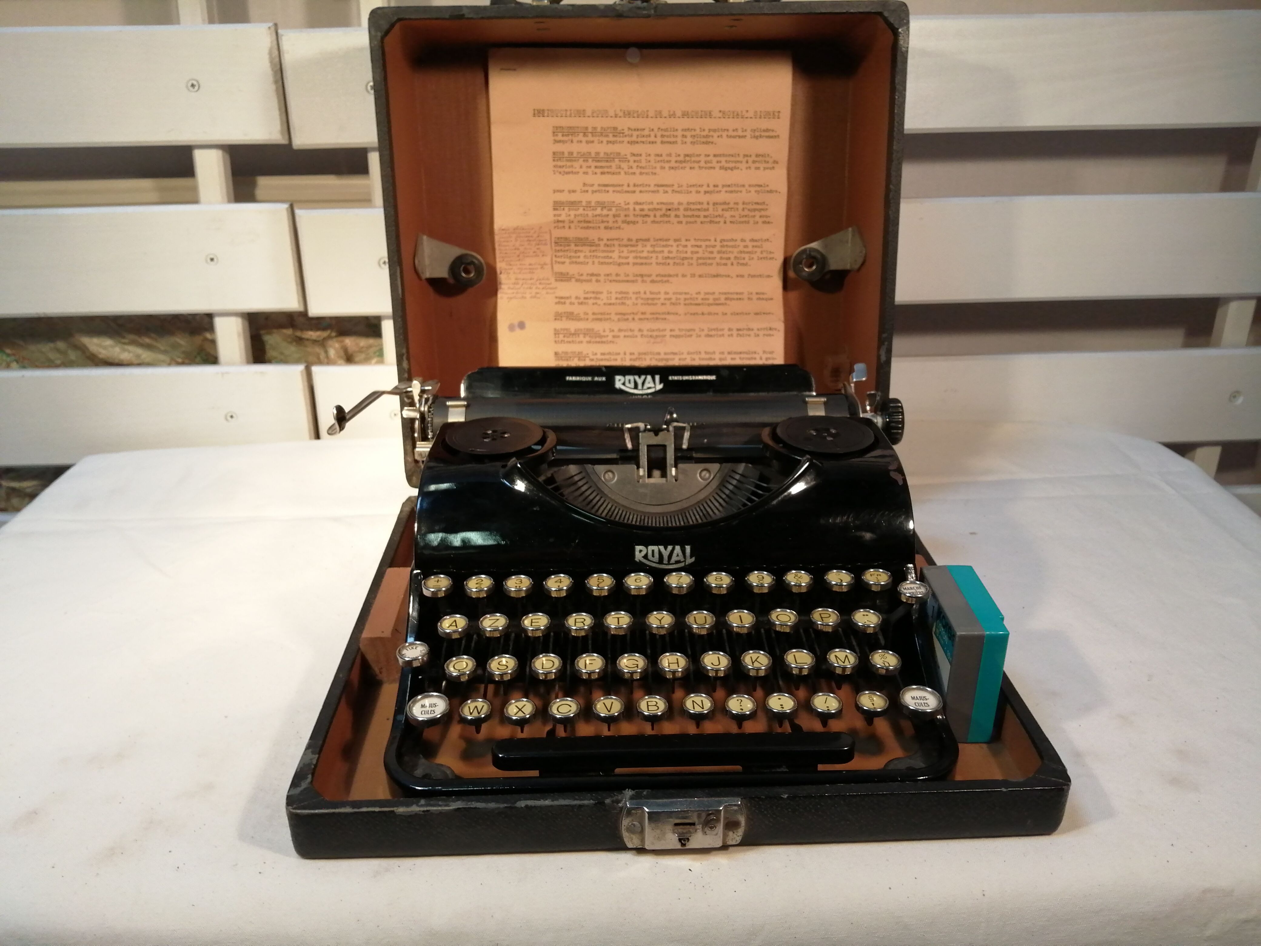 Former Royal Junior Mechanical typewriter