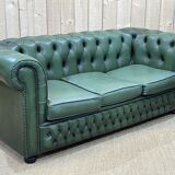 Chesterfield sofa in green leather 3 places from the 80s
