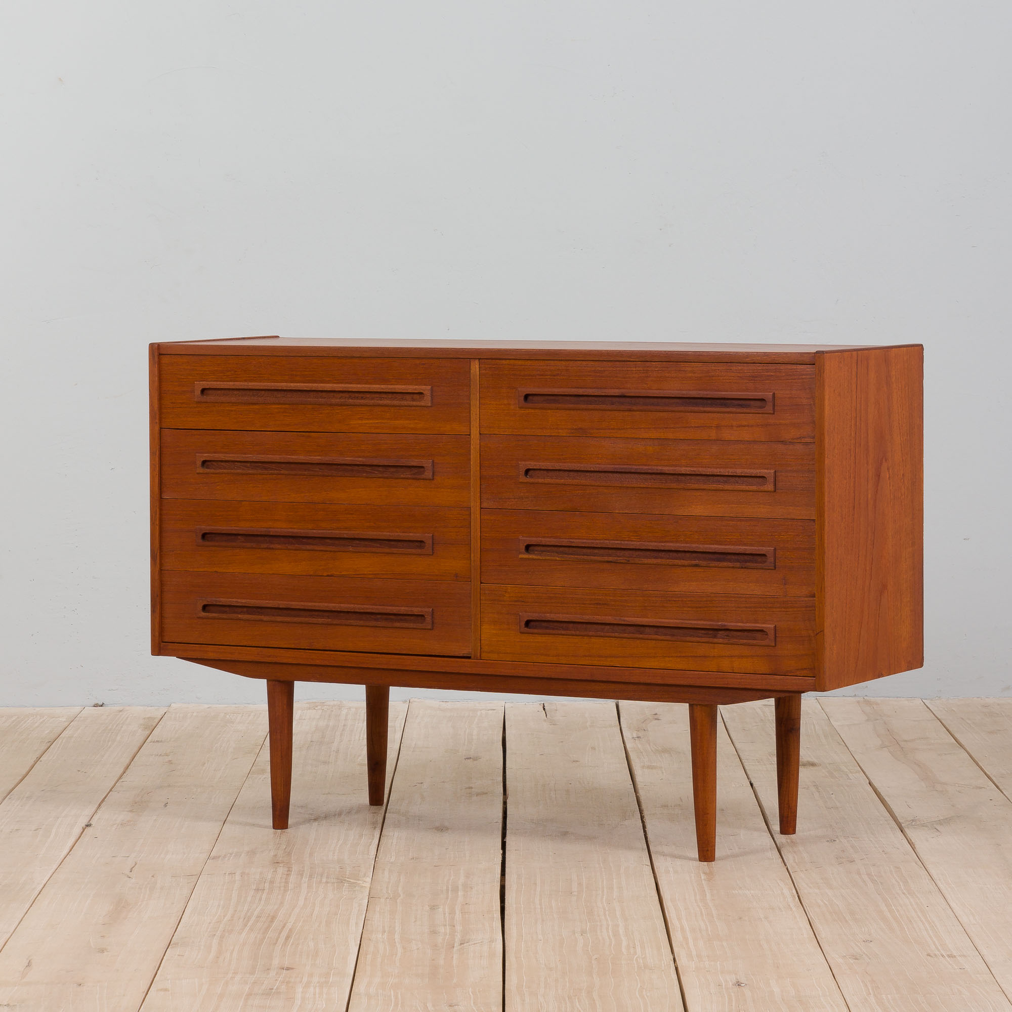 Danish mid century wide teak dresser with 8 drawers, 1960s