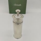 Pepper shaker