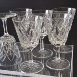 6 large wine glasses in semi-crystal from VMC in good condition.