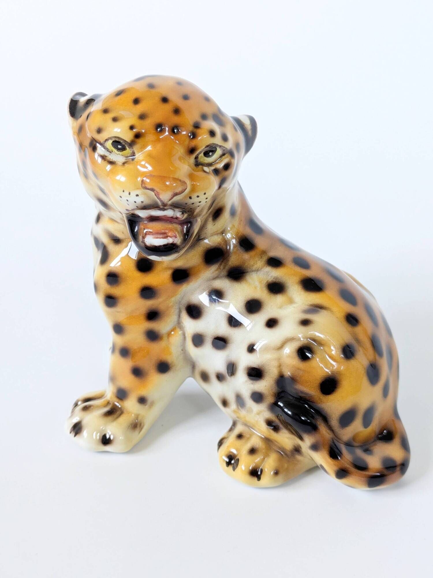Porcelain leopard statuette, Ronzan, Italy, 1950s