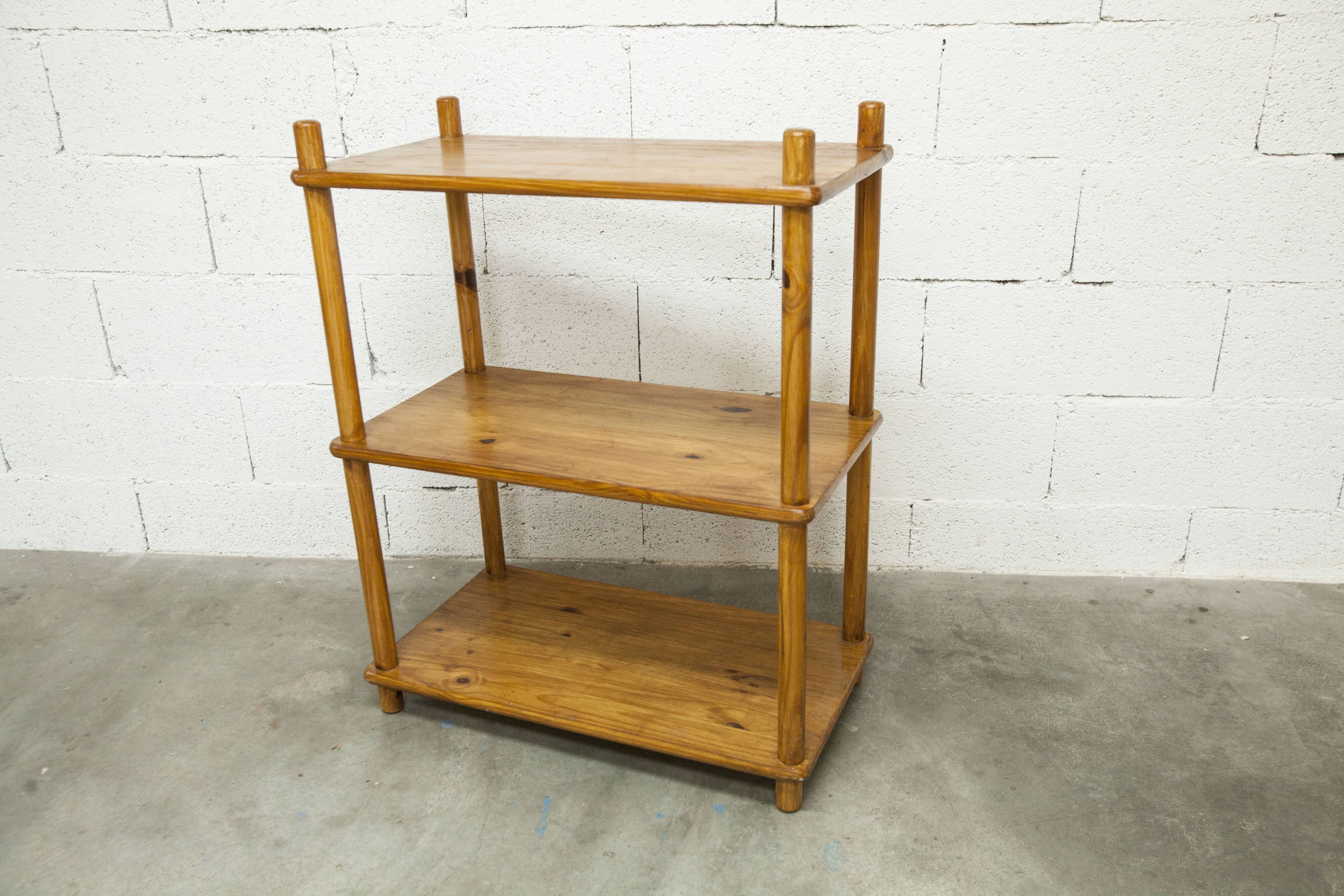 Scandinavian rectangular shelf from the 1960s, made of solid pine with round pencil legs.