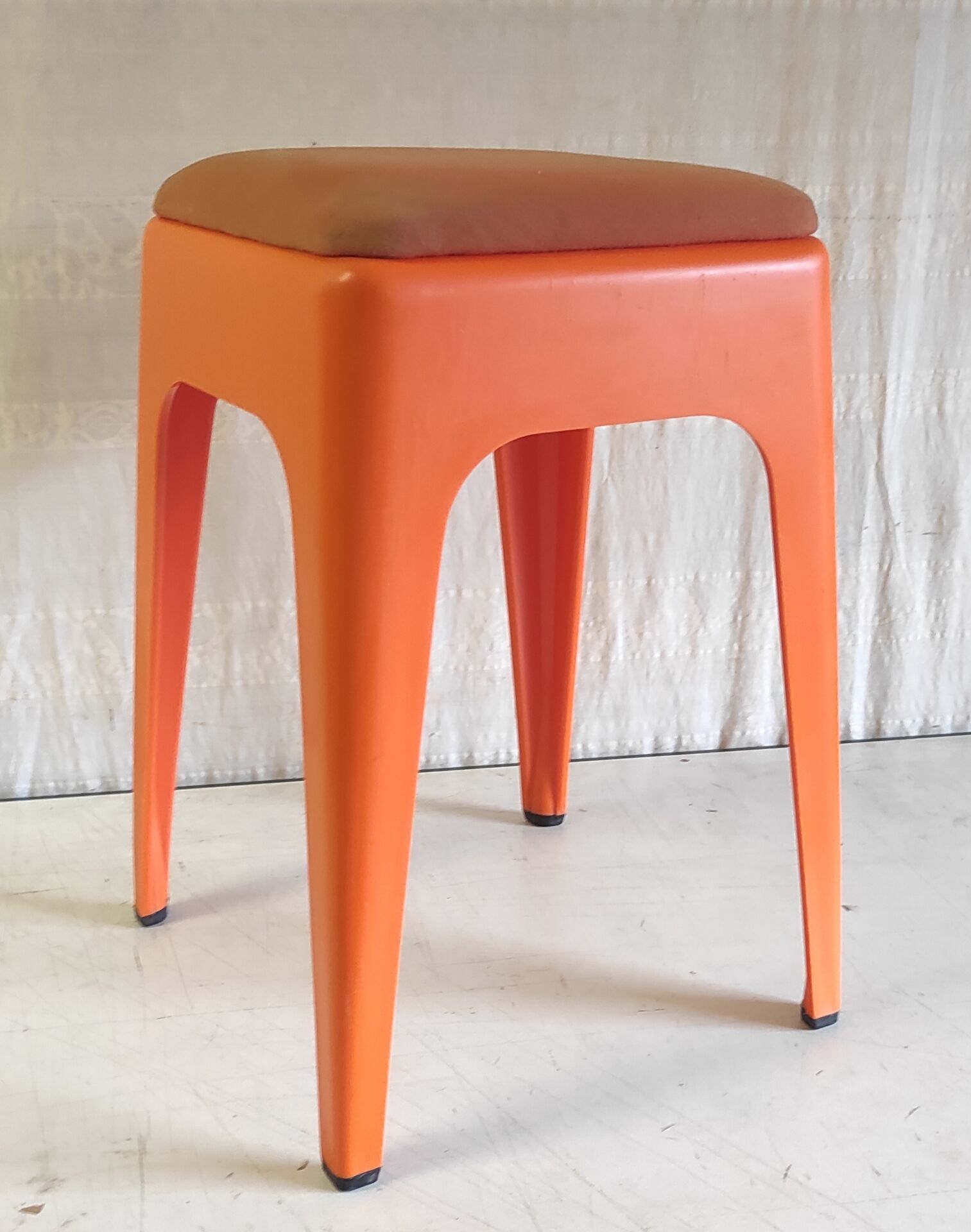 Vintage orange stool by Ami (France) - 1960s/70s