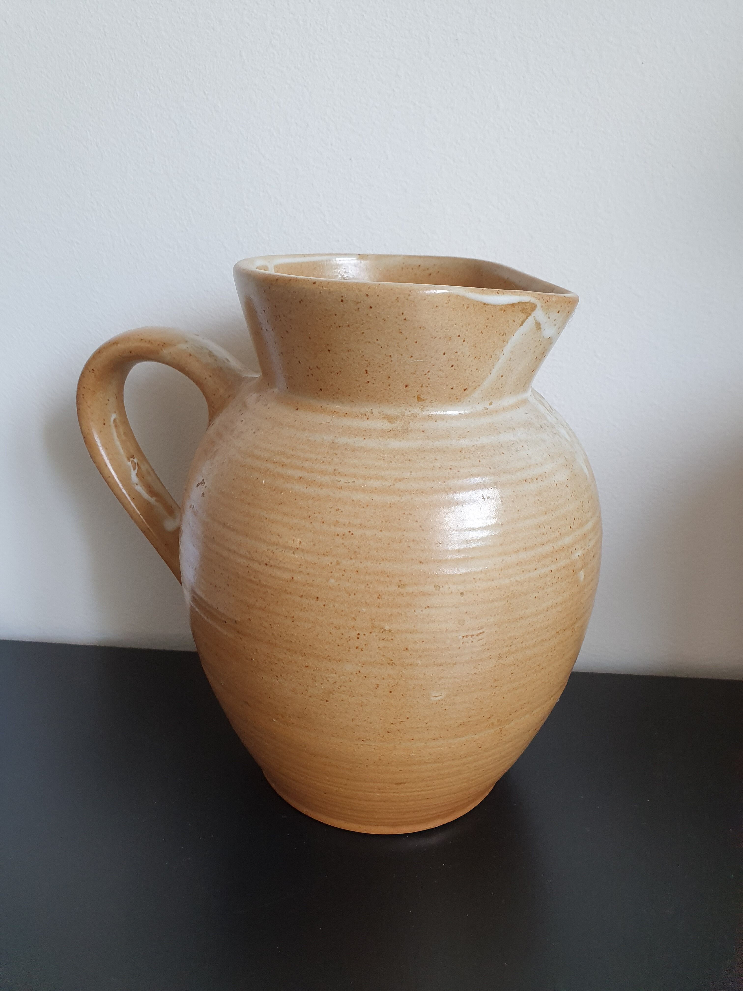 Sandstone pitcher