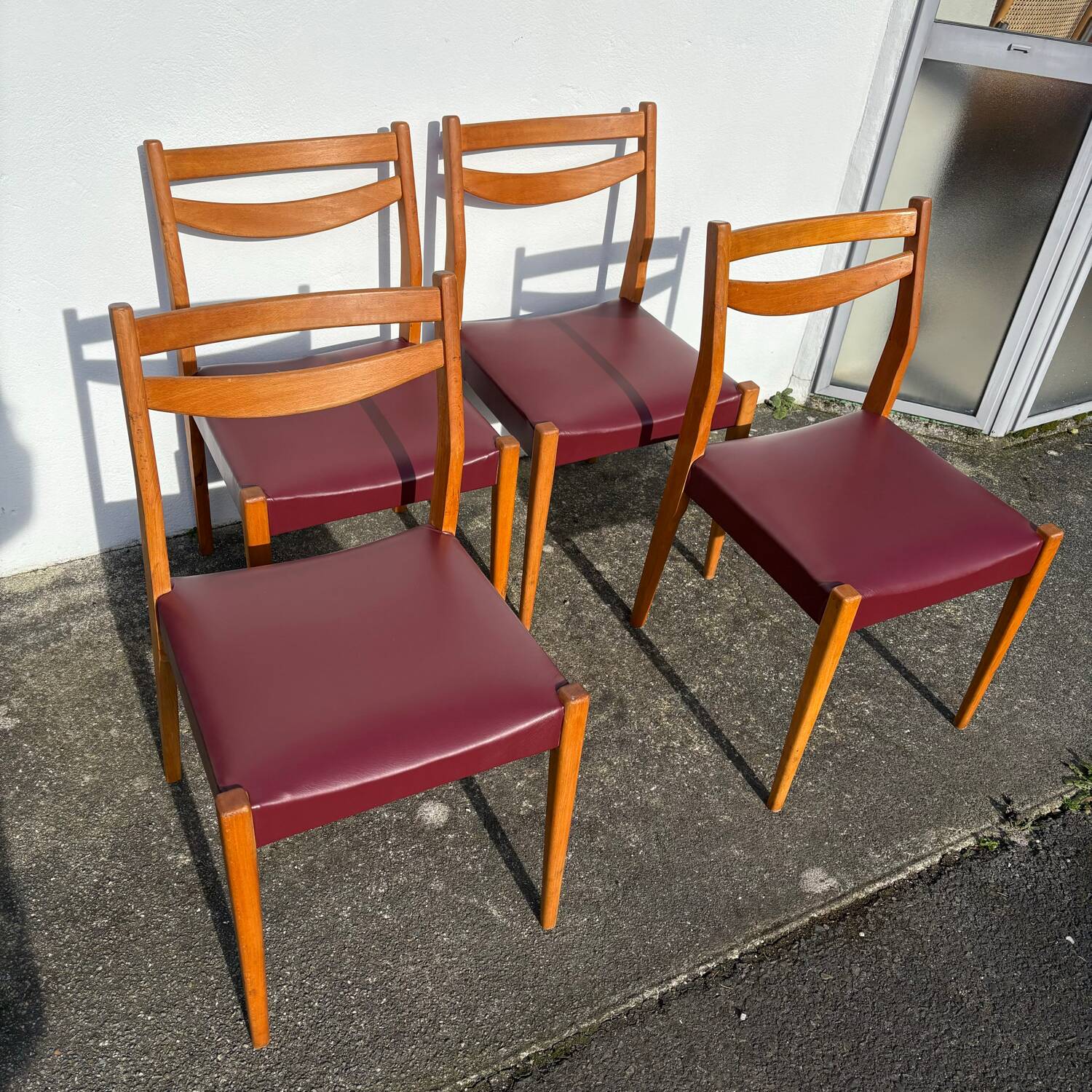 Set of 4 vintage Scandinavian style chairs
